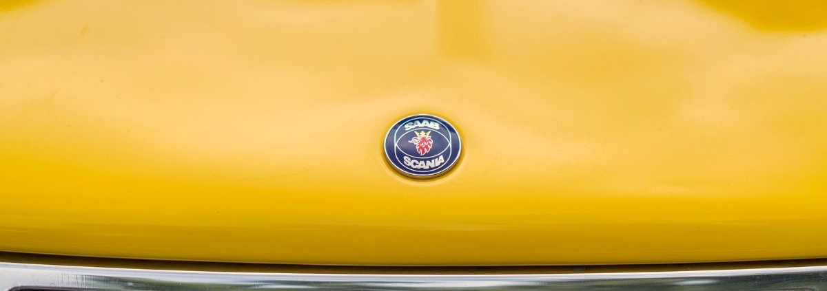 front hoot of yellow SAAB - rocket chip AFM Disabler