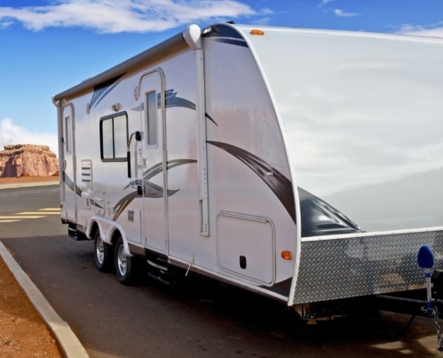 close up a truck towing an RV - rocket chip Increasing Power for Towing