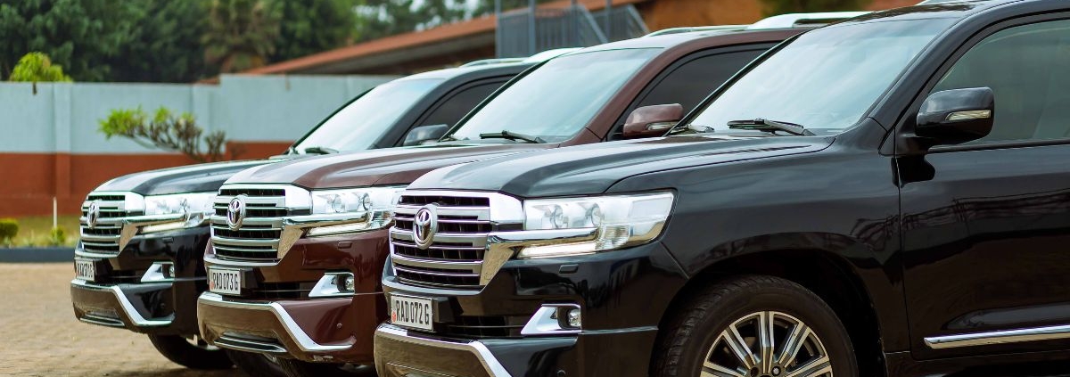 Line of Toyota SUVs parked together - rocket chip OBD2 Performance Chip